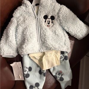 Mickey Mouse Baby Outfit with Hoodie 2 sets